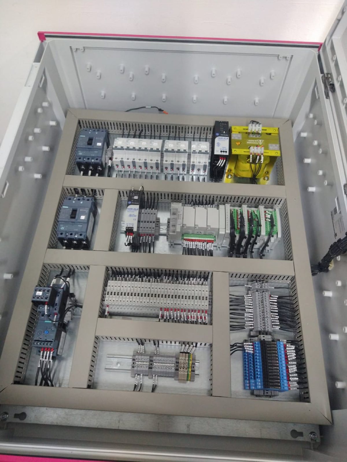 Sistema de Control Rockwell para Filtros de Arena