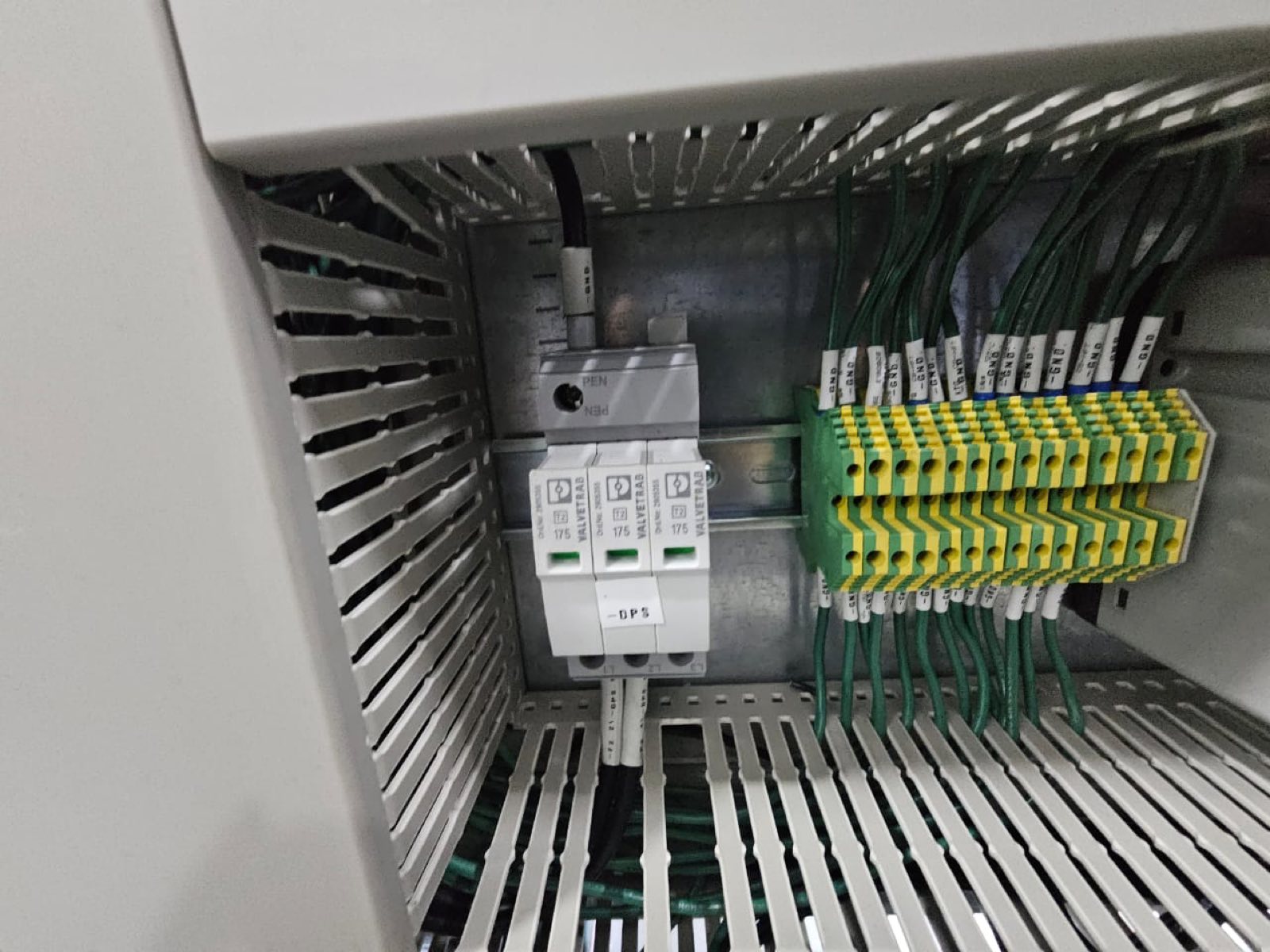 Sistema de Control para Unidad de Despacho LACT - Imagen 3